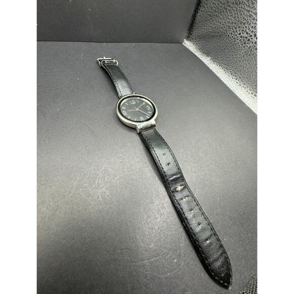 Collectible E. Gluck Corporation 78/1004 Wristwatch Y121E Black Leather Band
